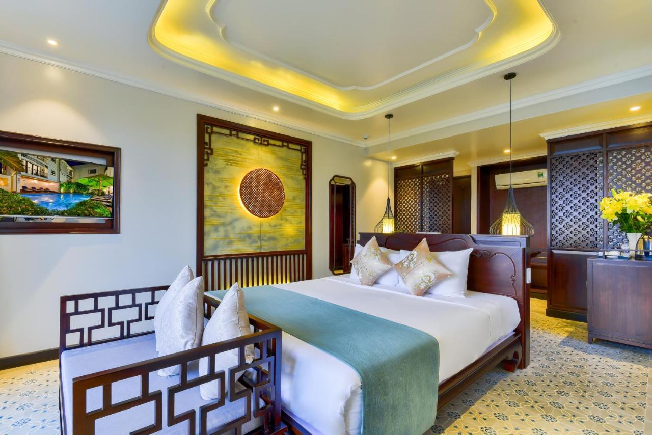 Luxury Double Room Balcony River View,1559576350:JPEG